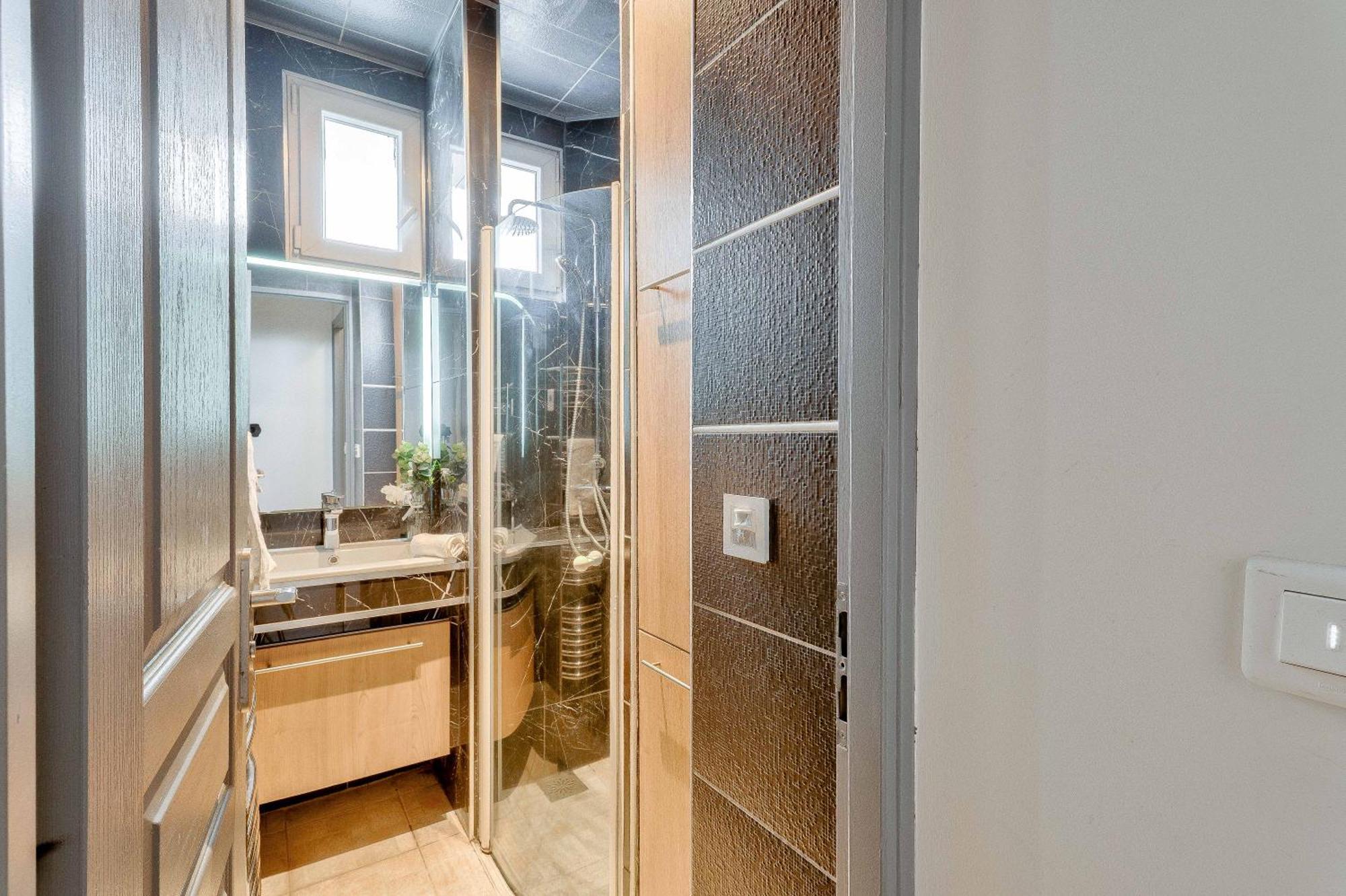 Gare En Face A Pied - Paris 10Mn - Parking Prive Gratuit - De 1 A 8 Personnes - Souplex - Tout Equipe - Entierement Renove Montmagny 외부 사진